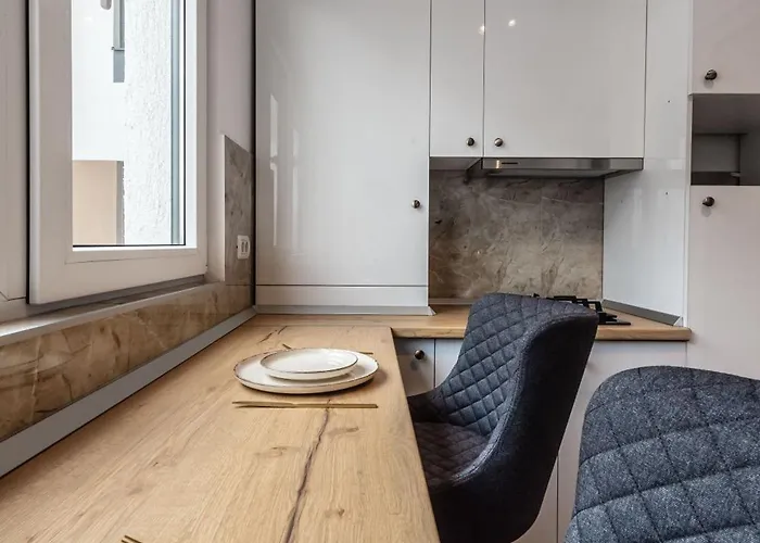 Apartamento 1011 *